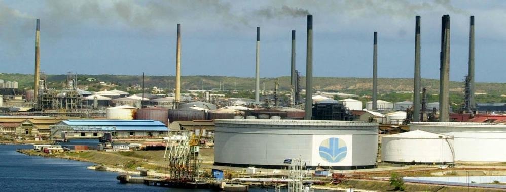 2018-05-18-venezuela-en-riesgo-de-dejar-de-operar-por-falta-de-crudo-02