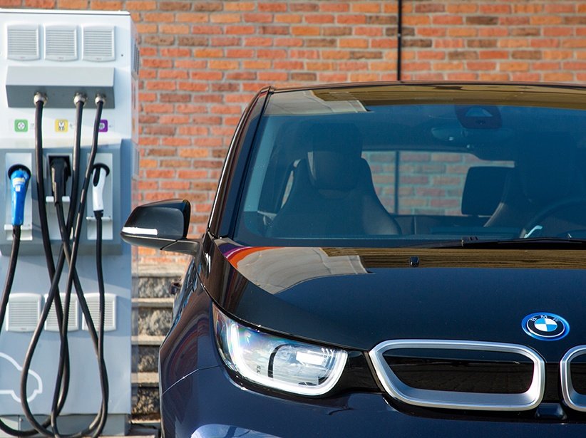 2018-08-03-brasil-inaugura-la-autopista-electrica-mas-grande-en-latinoamerica-con-bmw-group-1-01