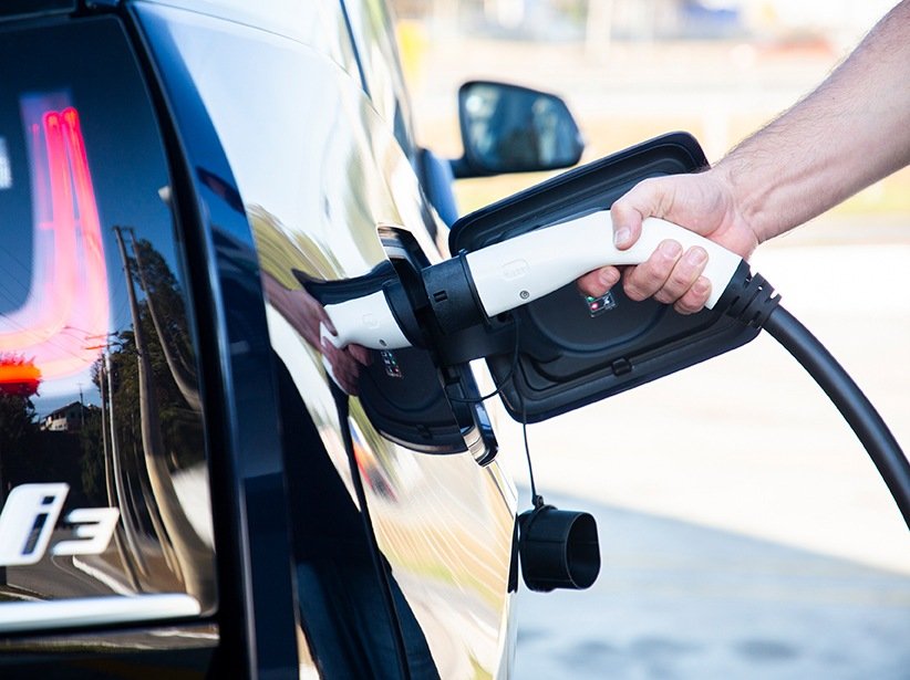 2018-08-03-brasil-inaugura-la-autopista-electrica-mas-grande-en-latinoamerica-con-bmw-group-3-03