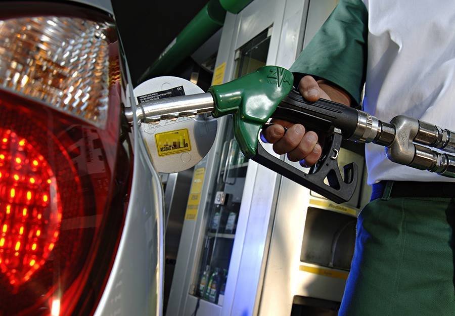 2018-08-10-cayo-la-refinacion-de-petroleo-2-02