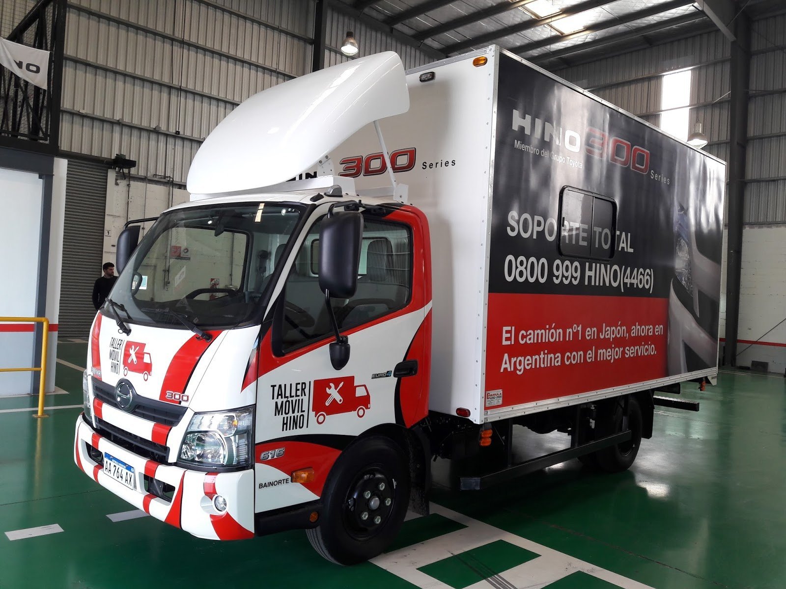 2018-09-07-hino-llega-con-grandes-novedades-a-expotransporte-2018-03