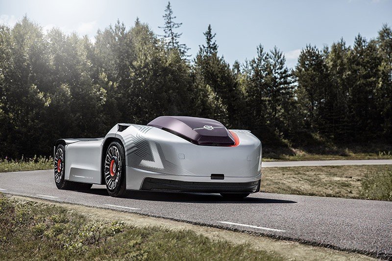 2018-09-21-volvo-trucks-la-solucion-de-transporte-del-futuro-con-vehiculos-electricos-autonomos-03