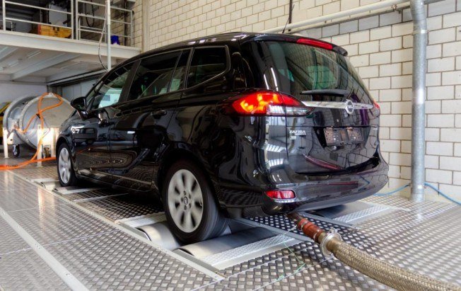 2018-10-26-opel-sospechada-de-fraude-en-motores-diesel-2-02