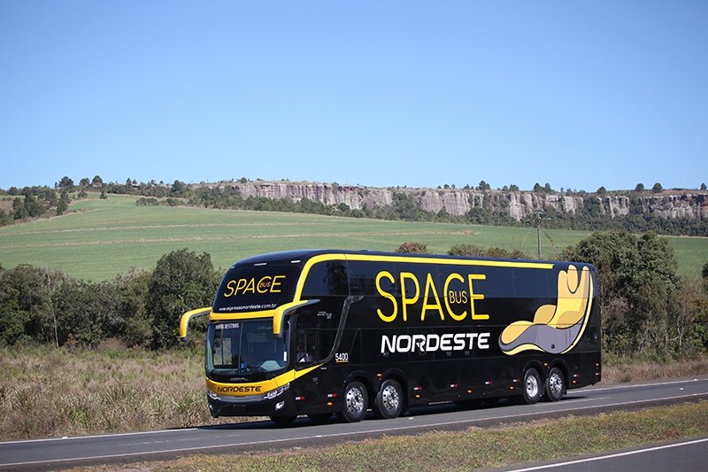 2018-11-23-con-700-buses-para-bogota-volvo-cierra-el-mayor-negocio-de-brt-de-la-decada-y-confirsu-liderazgo-en-el-segmento-2-02