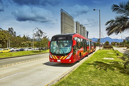 2018-11-23-con-700-buses-para-bogota-volvo-cierra-el-mayor-negocio-de-brt-de-la-decada-y-confirsu-liderazgo-en-el-segmento-3-03