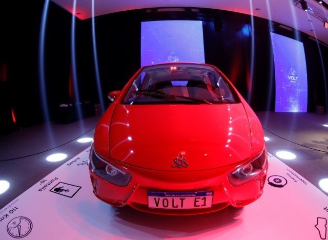 2018-11-30-el-primer-vehiculo-100-electrico-desarrollado-en-la-argentina-2-02