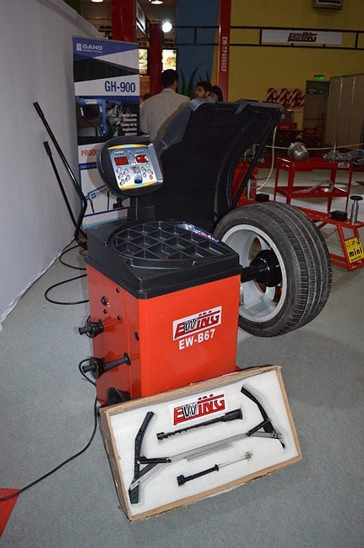 2018-12-07-ewing-en-automechanika-buenos-aires-2018-4-04