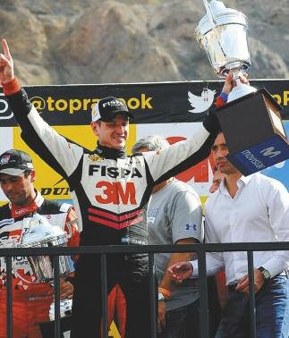 2019-01-16-felicitaciones-campeon-02