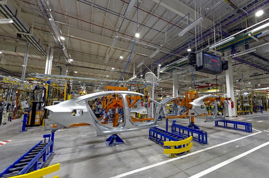 2019-02-22-el-gobierno-y-las-empresas-deben-buscar-paliativos-en-la-coyuntura-03