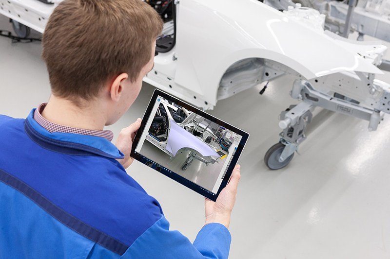 2019-04-19-la-realidad-virtual-y-aumentada-abre-nuevas-vias-en-el-sistede-produccion-de-bmw-group-5-05