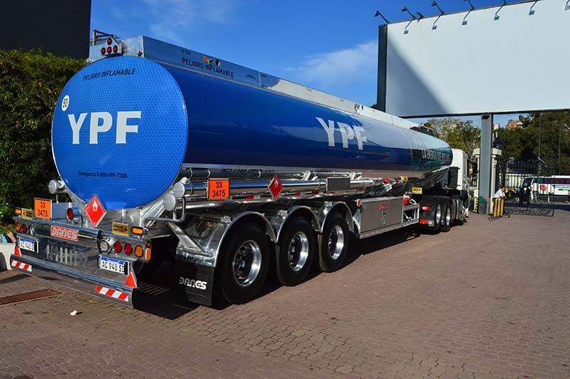 2019-04-25-como-limpiar-un-camion-cisterna-3-03