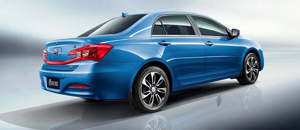 2019-04-26-gigantezca-automotriz-que-vende-mas-autos-electricos-que-tradicionales-4-04