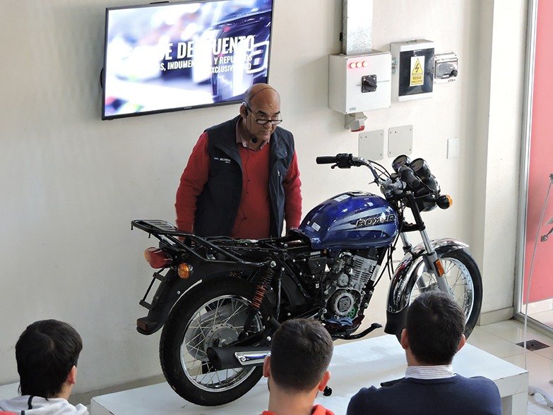 2019-05-09-corven-motos-test-ride-con-gustavo-morea-02