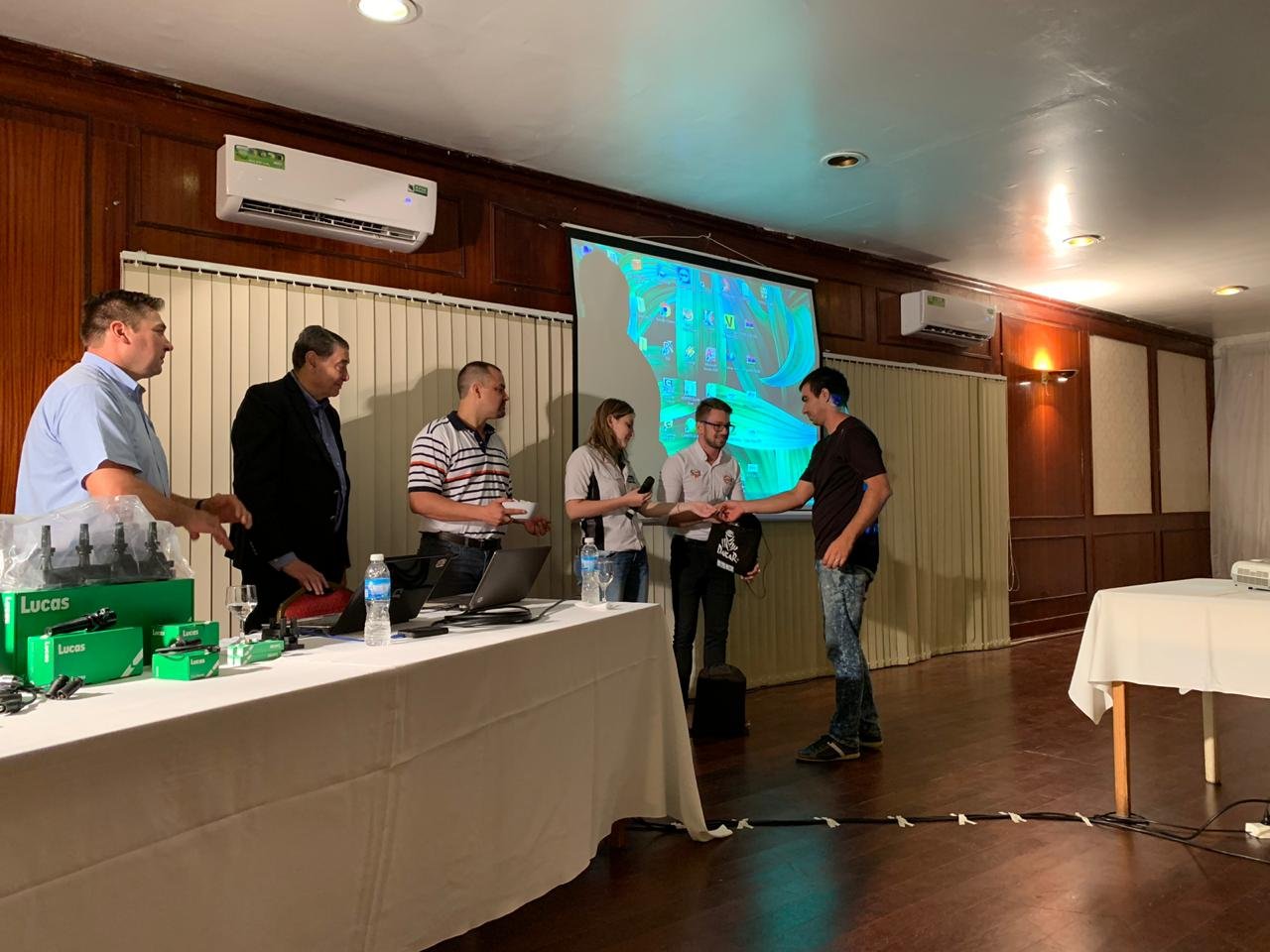 2019-05-10-charlas-tecnicas-de-fispa-y-lucas-02