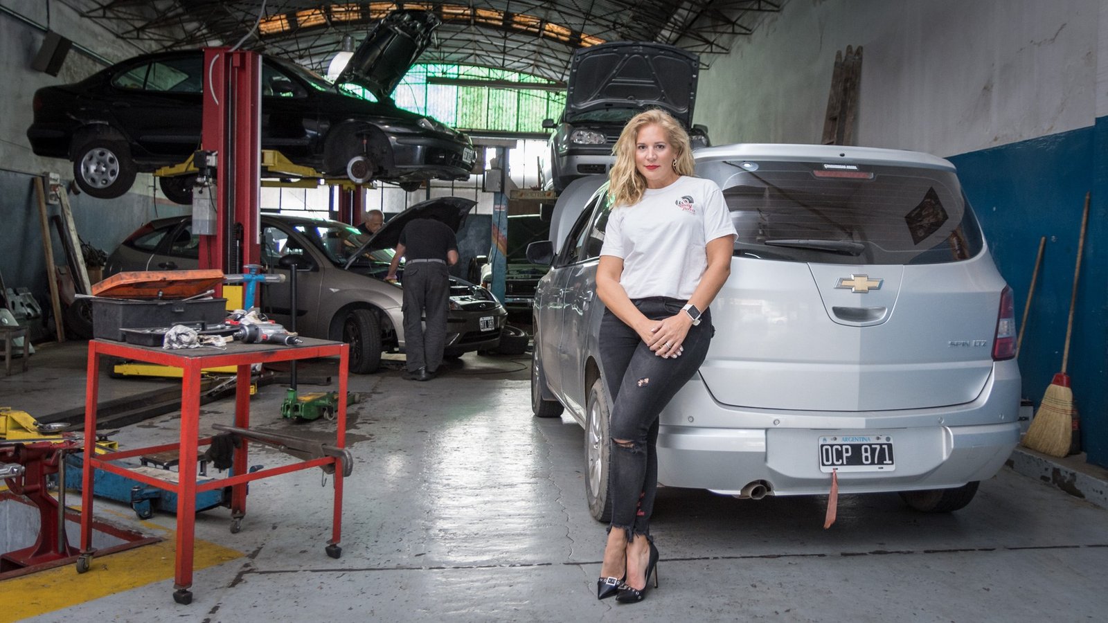 2019-05-17-lady-fierros-la-primera-clinica-de-autos-para-la-mujer-1-02