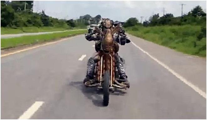 2019-06-12-una-motoallien-parecio-en-tailandia-3-03