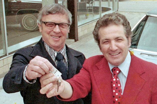 2019-06-21-el-mejor-vendedor-de-autos-del-mundo-6-06