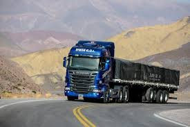 2019-07-05-scania-firmo-un-pacto-1-01