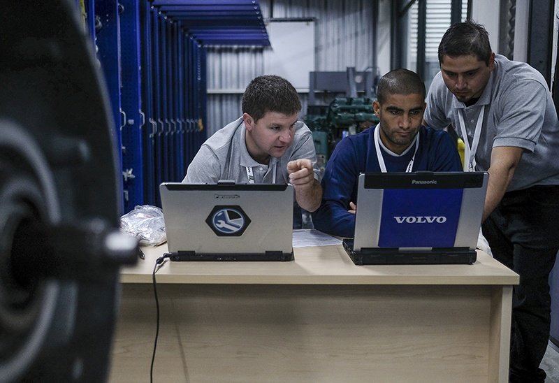 2019-07-12-volvo-trucks-realizo-una-nueva-edicion-de-la-competencia-para-tecnicos-4-04