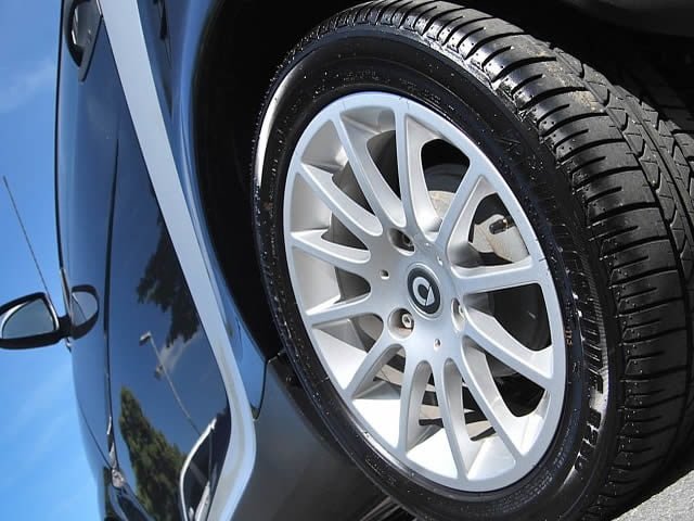 2019-08-09-convierten-a-los-neumaticos-en-fuente-de-energia-2-02