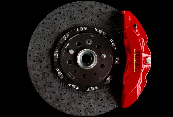 2019-08-09-los-frenos-carboceramicos-3-03