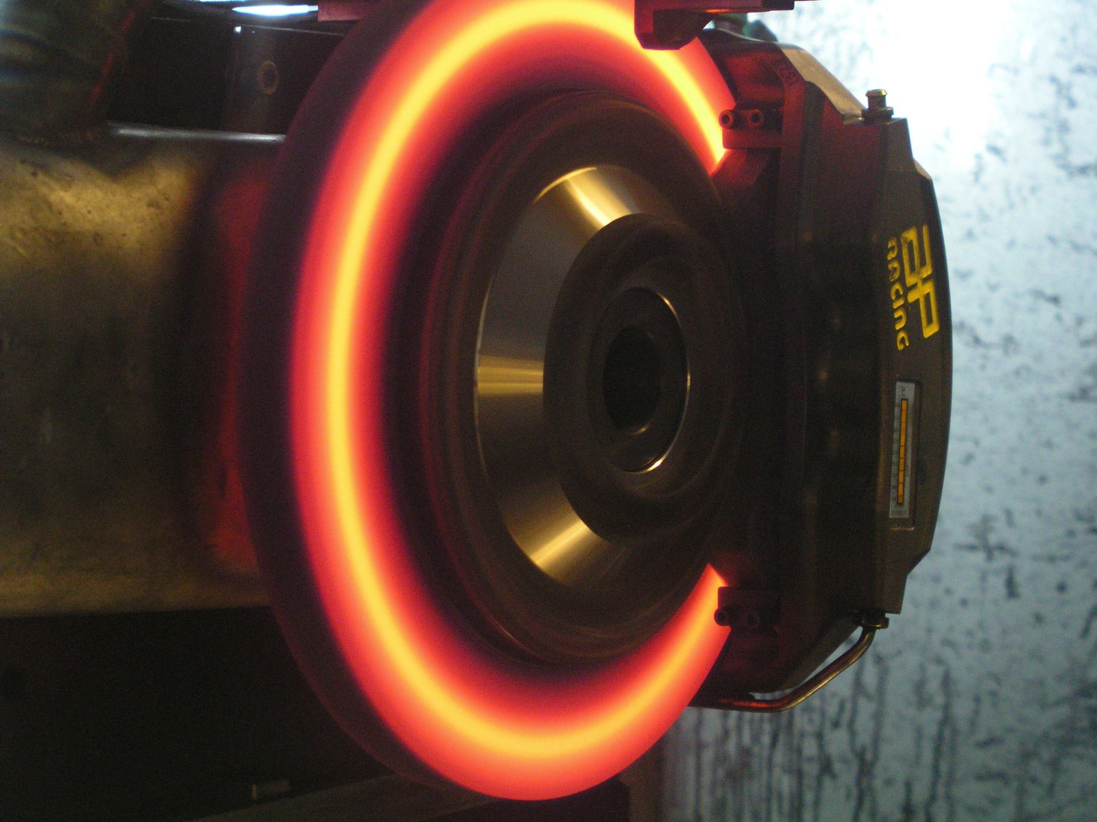 2019-08-09-los-frenos-carboceramicos-4-04