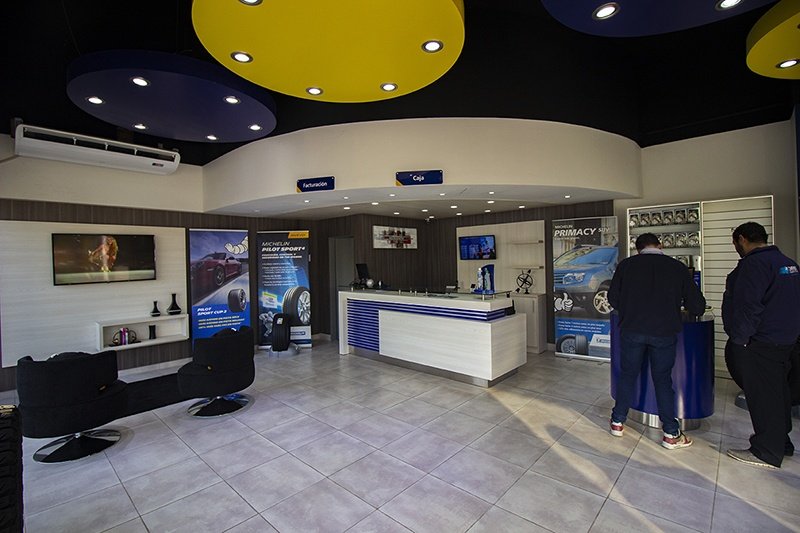 2019-08-09-michelin-se-sigue-expandiendo-con-3-nuevos-puntos-de-venta-en-el-interior-del-pais-3-03