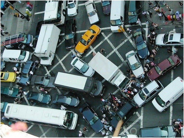 2019-08-09-y-si-se-hackearan-los-vehiculos-autonomos-2-02