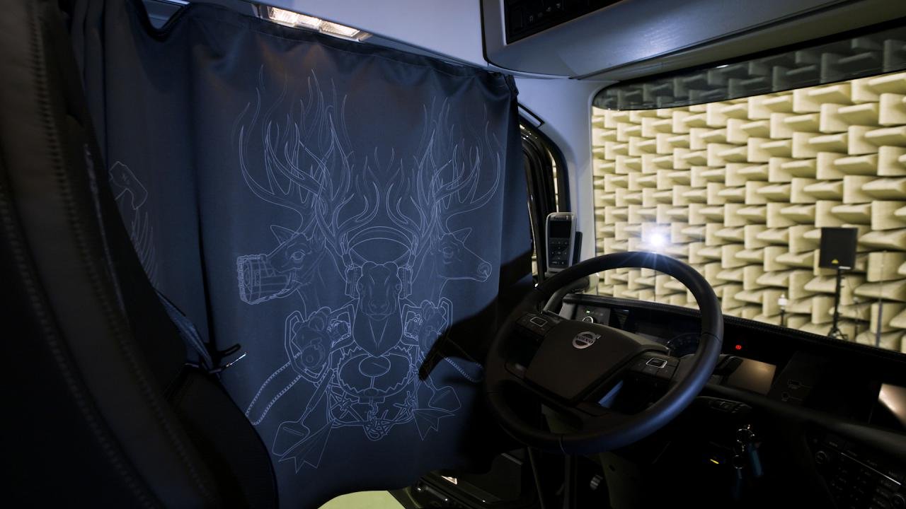 2019-08-16-volvo-heavy-metal-5-05