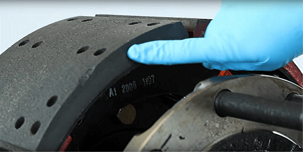 2019-08-30-como-mantener-los-frenos-de-aire-de-un-camion-4-07