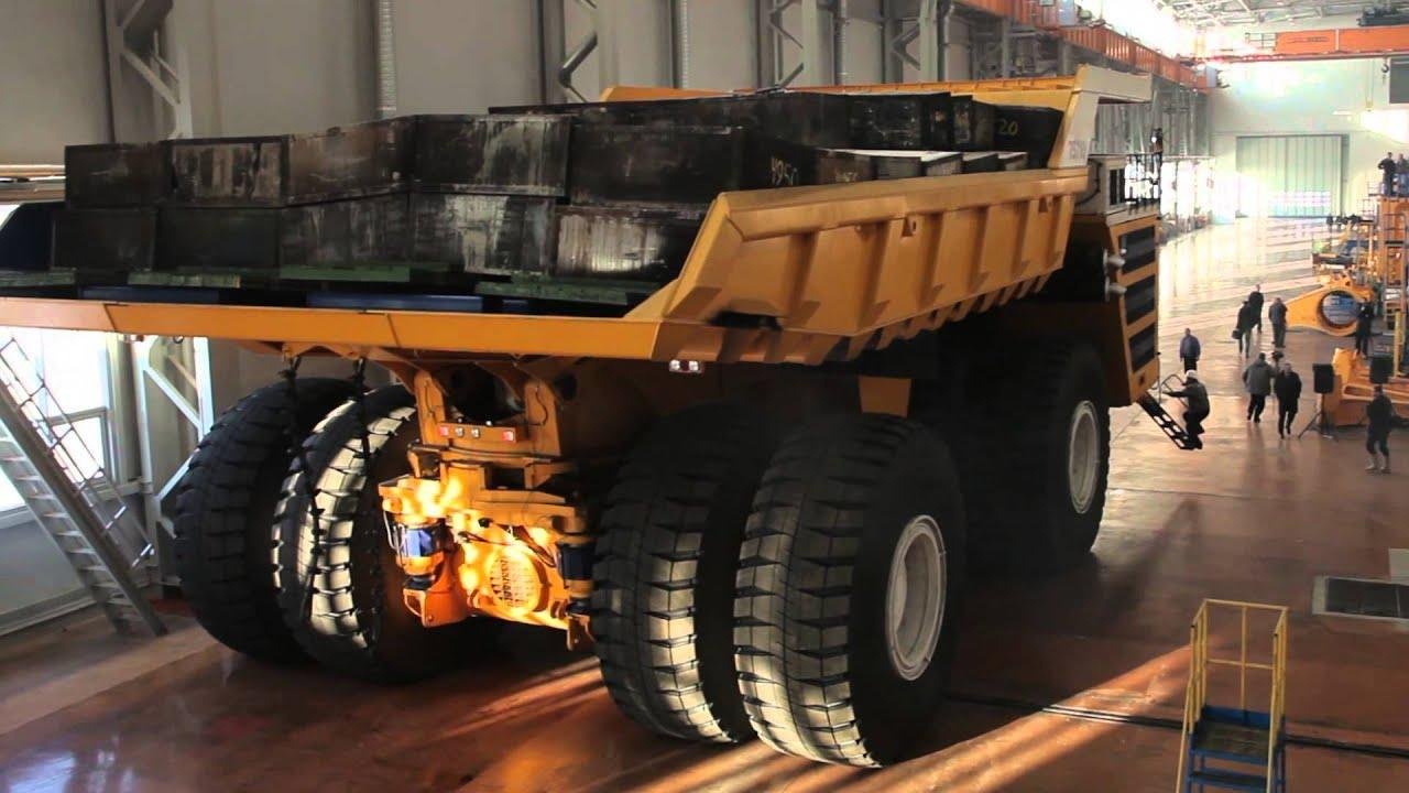 2019-09-20-el-camion-mas-grande-del-mundo-impulsado-por-motores-electricos-3-03