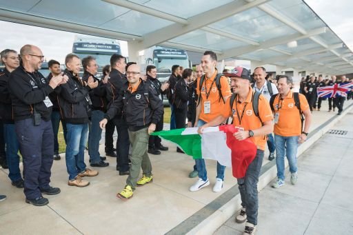 2019-09-27-la-competencia-de-tecnicos-de-postventa-mas-grande-del-mundo-organizada-por-volvo-comienza-1-01