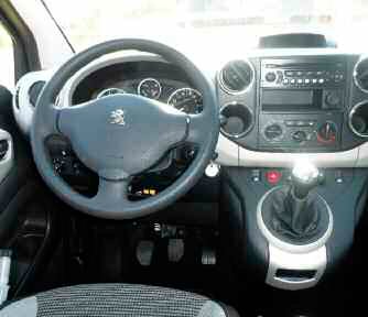 tap-159-peugeot-partner-tepee-1-6-hdi-automatico-02