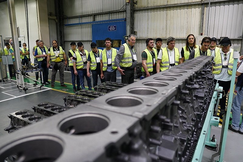 2019-10-04-productores-argentinos-visitaron-la-planta-de-camiones-volvo-en-brasil-4-04