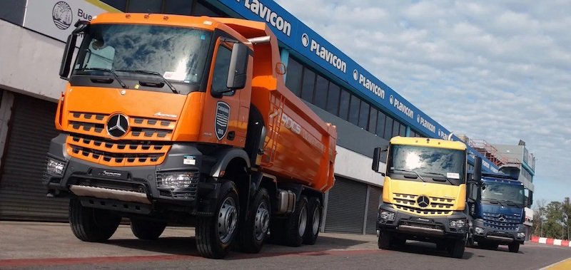 Mercedes Benz encabeza el mercado de vehículos comerciales en 2020