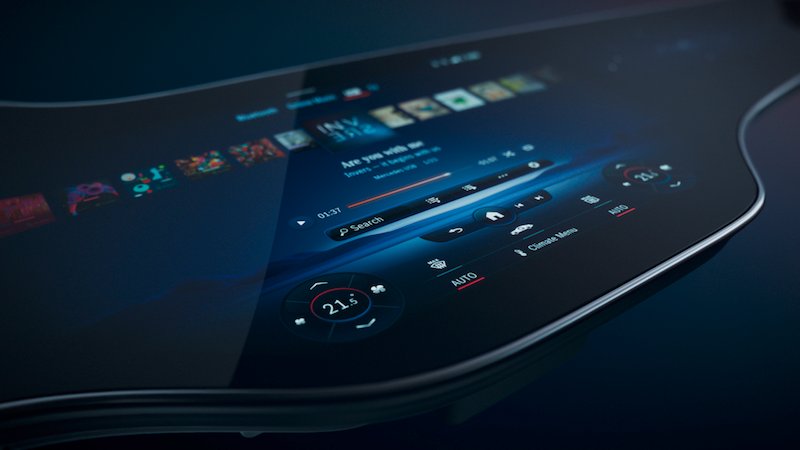 Mercedes-Benz presenta la revolucionaria pantalla Hyperscreen MBUX