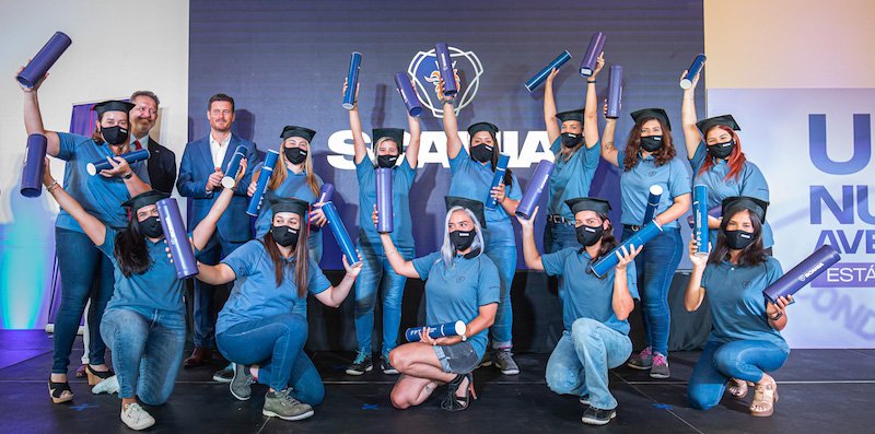 El programa 'Conductoras de Scania' sumó 12 nuevas egresadas