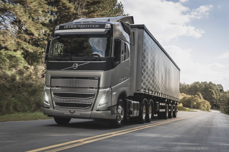 Volvo anuncia la llegada de los nuevos FH, FM y FMX a Argentina para fin de año