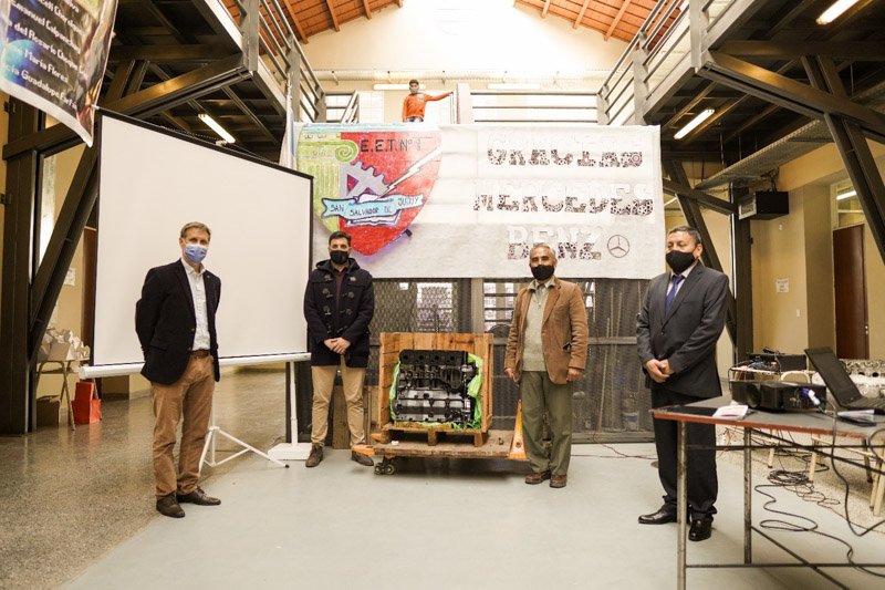 Donación de Mercedes-Benz a través de su concesionario oficial Rolcar en Jujuy