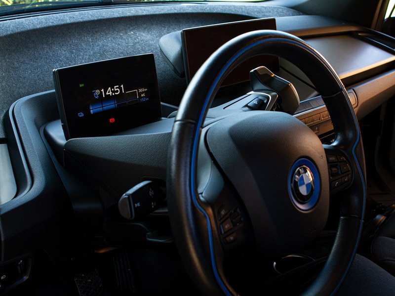 BMW Group Brasil creó un sistema de carga para autos eléctricos alimentado por energía solar