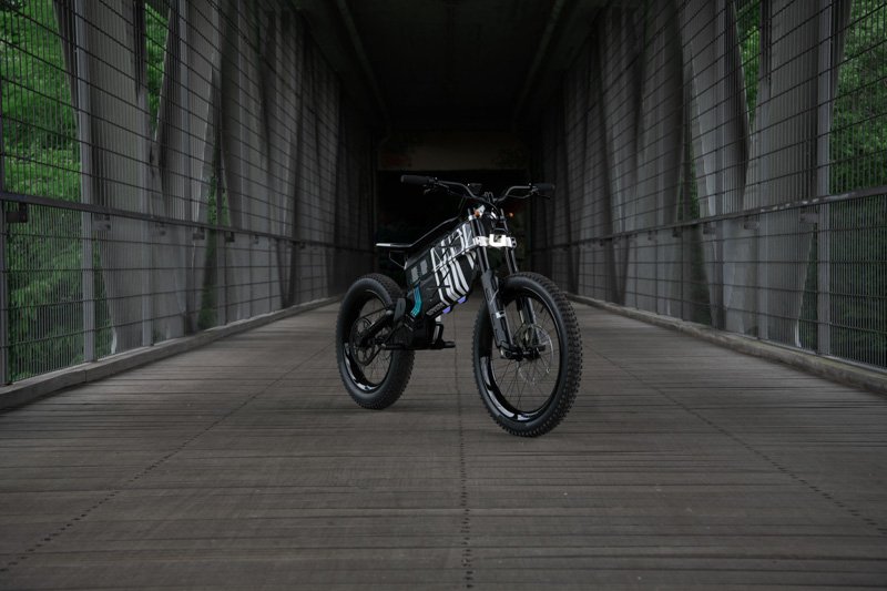 BMW Motorrad Vision AMBY - Un concepto completamente nuevo entre la bicicleta y la motocicleta