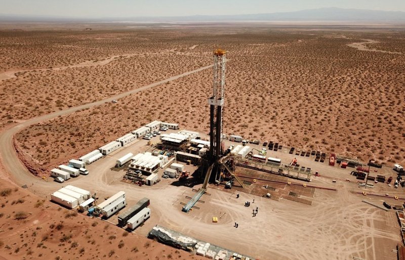 SHELL Argentina e YPF anuncian el pase a desarrollo de Bajada de Añelo