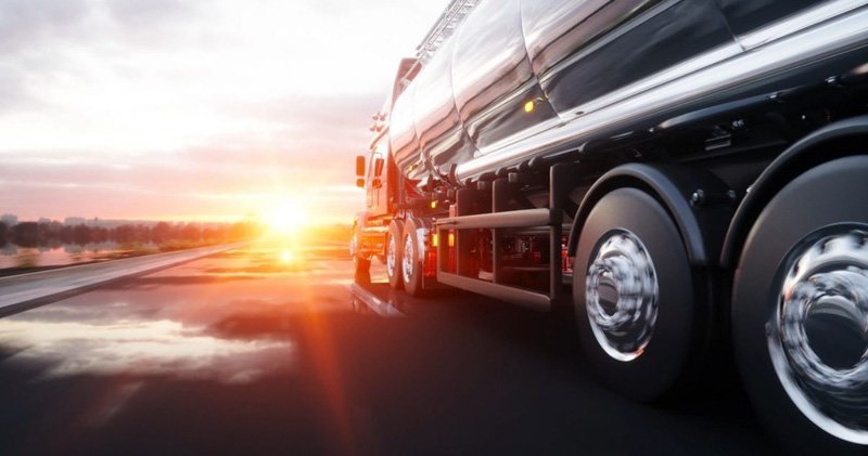 Reclamos contra los cupos al suministro de combustibles