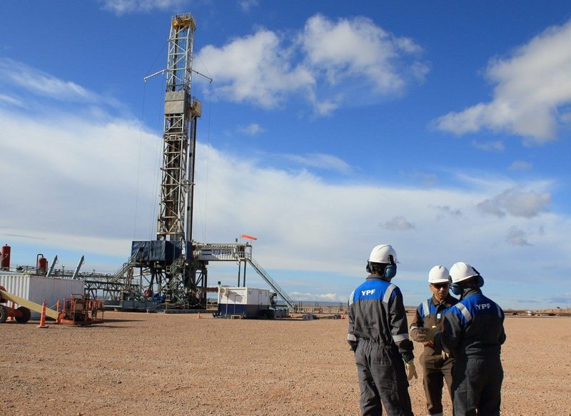 YPF consolida la recuperación de su actividad con un resultado positivo de 23.000 millones de pesos