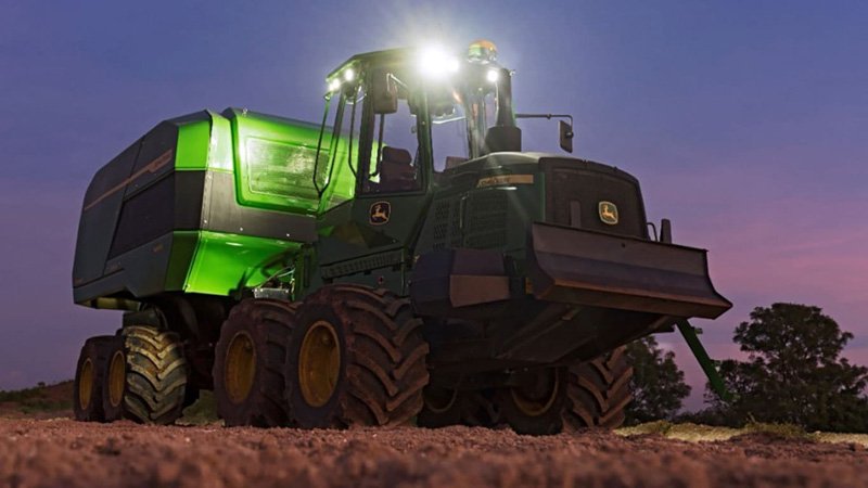 John Deere lanzó la primera sembradora forestal