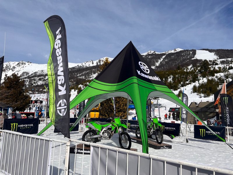 Kawasaki en el Freestyle de Cerro Catedral