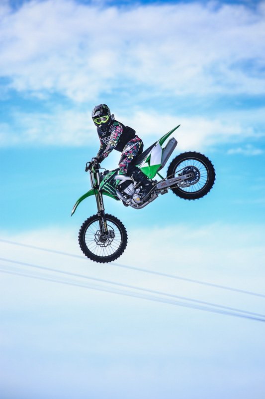 Kawasaki en el Freestyle de Cerro Catedral