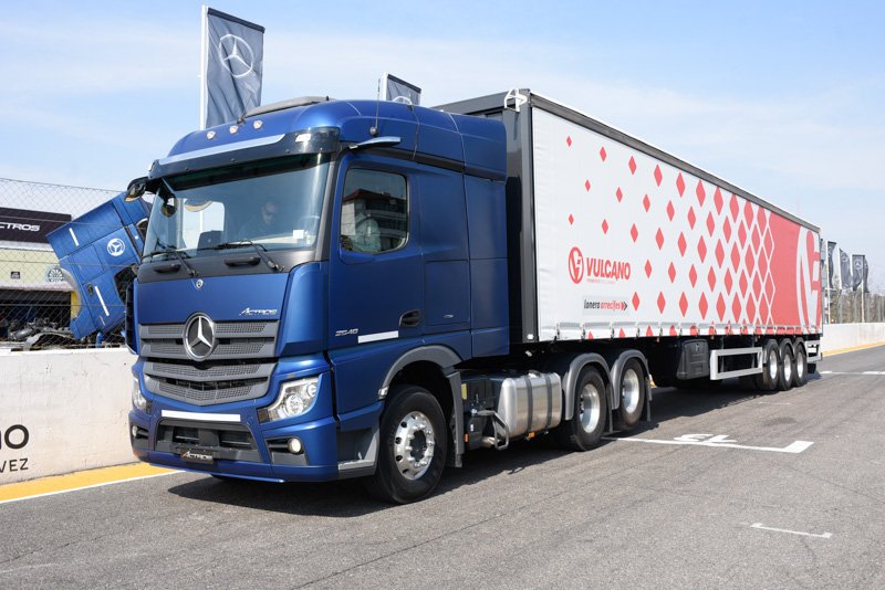 Mercedes-Benz Camiones y Buses por la Igualdad de género