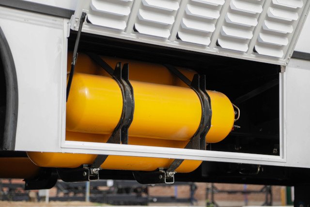 El primer Bus a GNC fabricado en Argentina