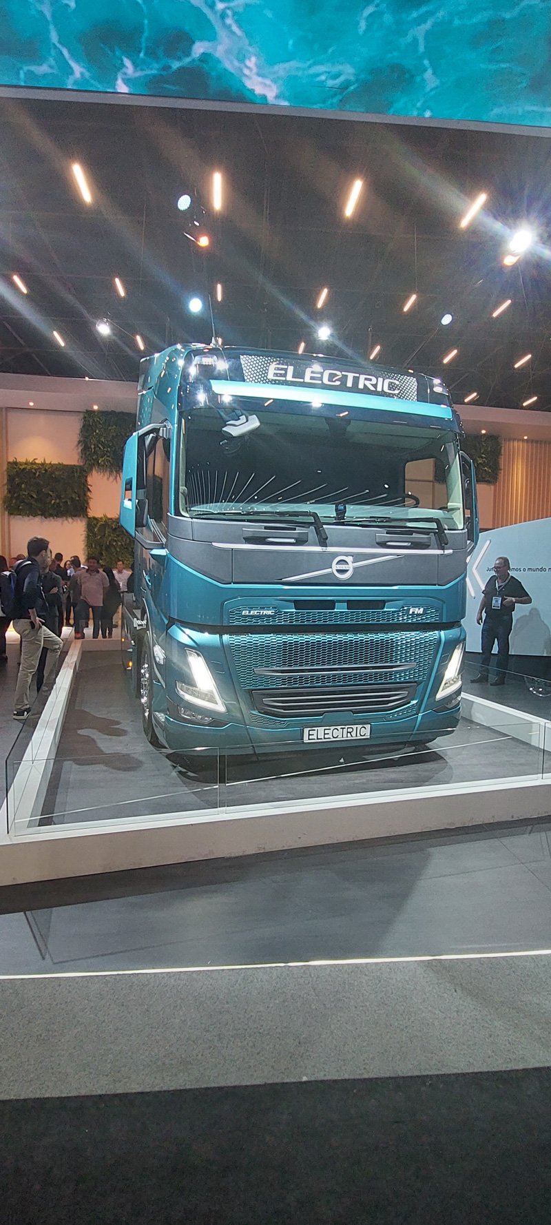 El Volvo FM eléctrico en FENATRAN